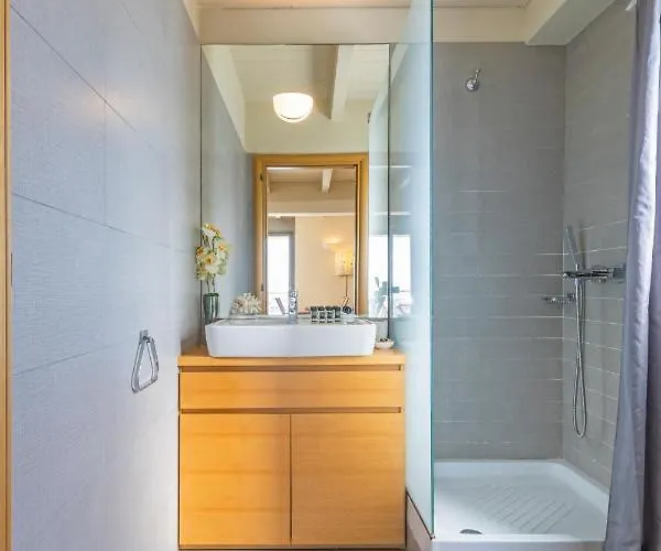 Sunny Penthouse,modern Amenities+aegean View *