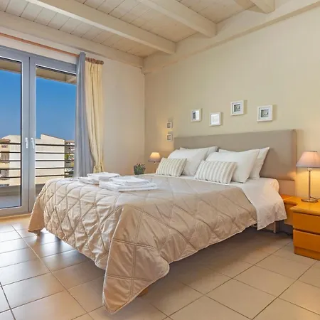 Sunny Penthouse,modern Amenities+aegean View Apartment *