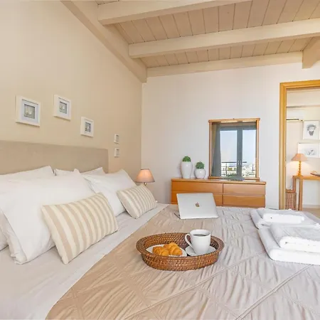 Sunny Penthouse,modern Amenities+aegean View Apartment